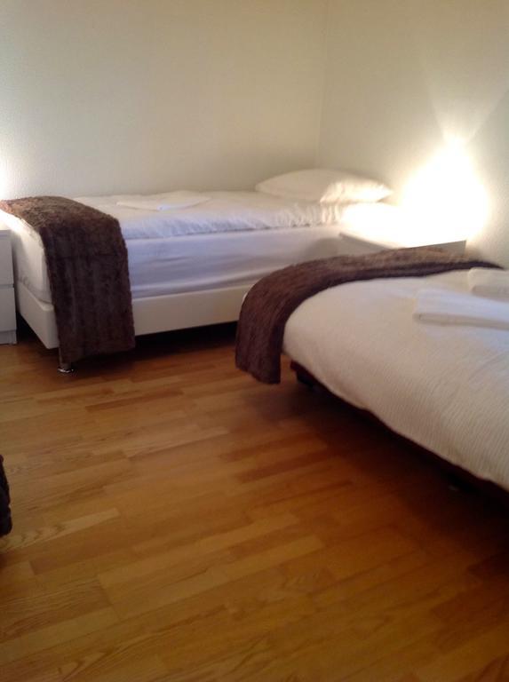 Solheimar Apartment Husavik Room photo